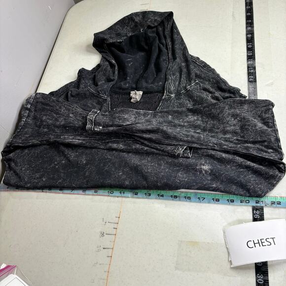 American Age Hooded Top Medium Gray Long Sleeve V-Neck Lace Back Detail Grunge - Picture 9 of 12